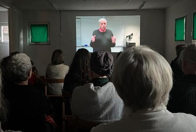 Vorführung des Dokumentarfilms der Autorin Eleonora de Simoni Edwin E. Gordon und Publikum